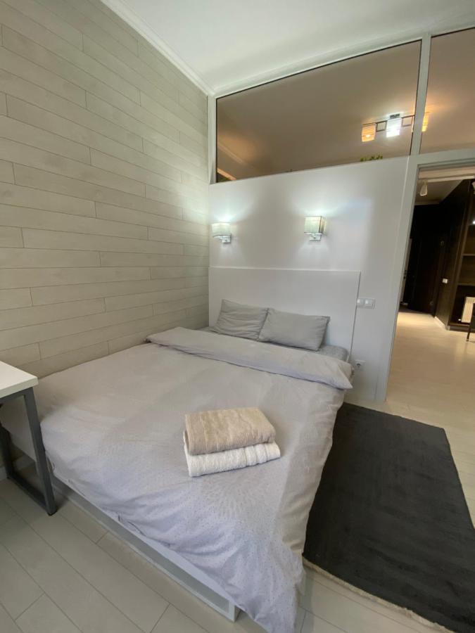 New Double Room Luxury Apartment In The Center Kischinau Exterior foto