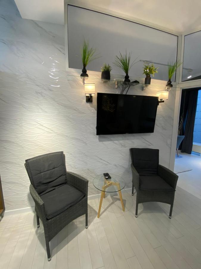 New Double Room Luxury Apartment In The Center Kischinau Exterior foto