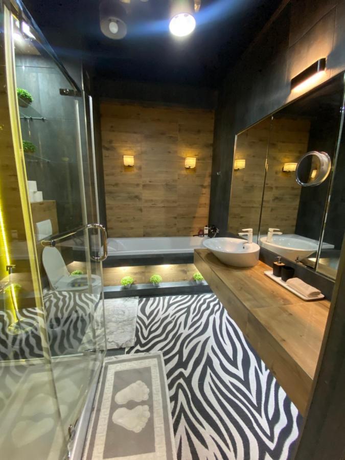 New Double Room Luxury Apartment In The Center Kischinau Exterior foto
